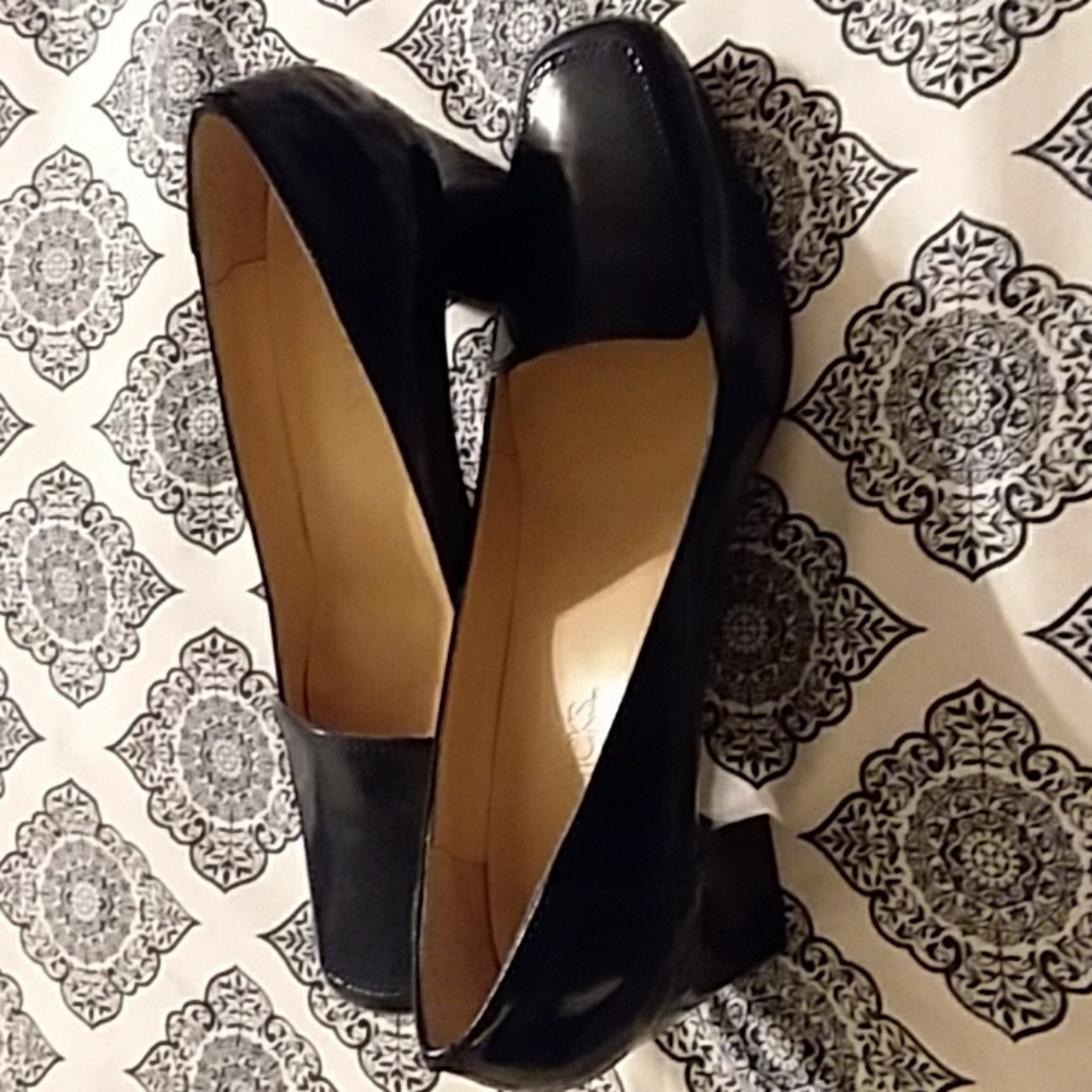 2-1/2" Patent Leather Shoes